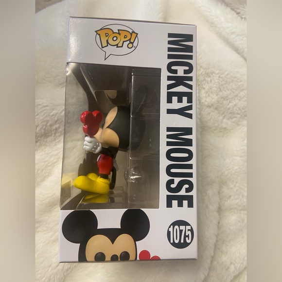Funko POP. Disney Mickey Mouse  1075 - Picture 5 of 5